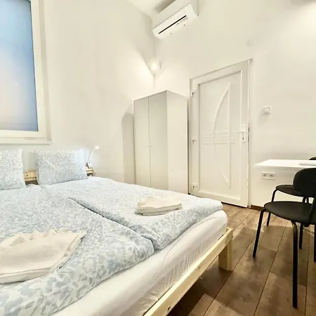 K87 Renovated 6br Апартаменты *