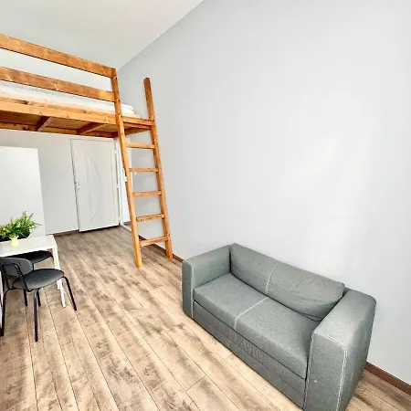 K87 Renovated 6br * Budapest
