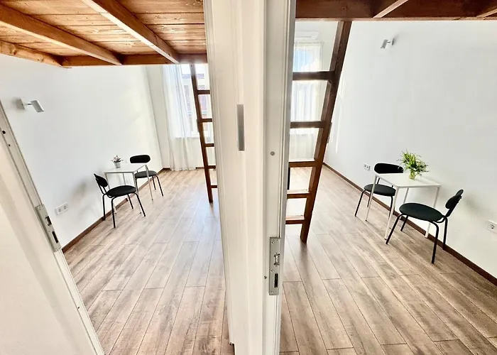 K87 Renovated 6br 公寓 *