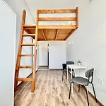 K87 Renovated 6br דירה