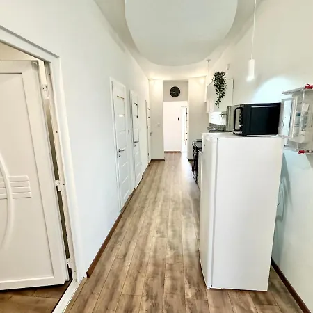 Daire K87 Renovated 6br *