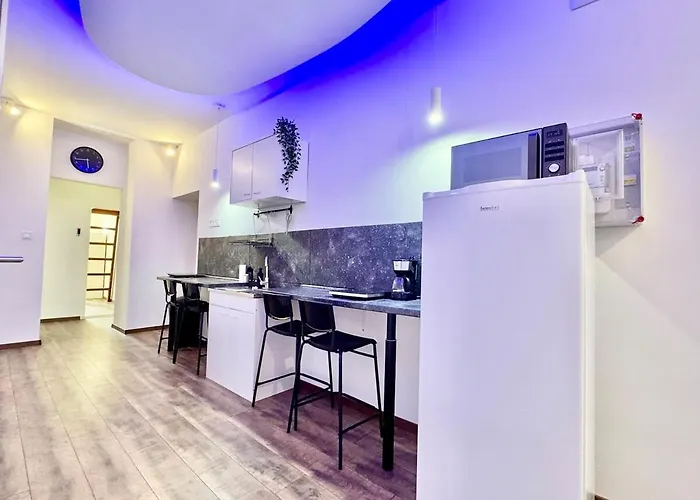 K87 Renovated 6br *