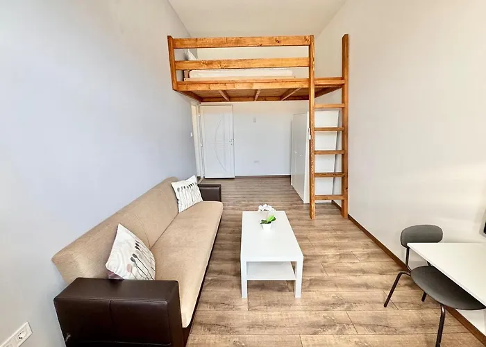 K87 Renovated 6br *