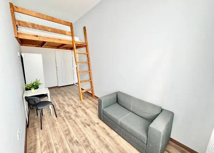 K87 Renovated 6br * Budapest